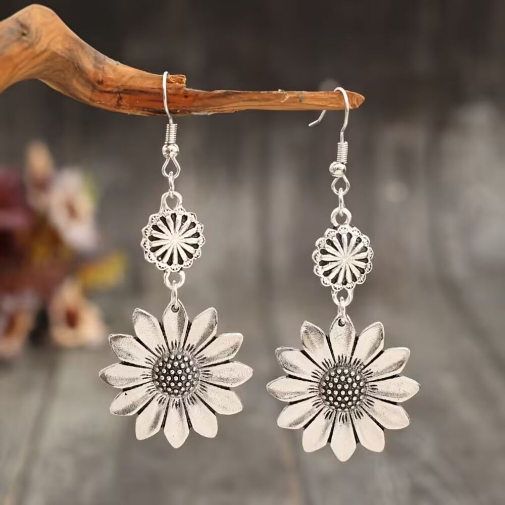 Silver Sunflower Dangle Earrings Summer Floral Pendant Drop Charm Lightweight
